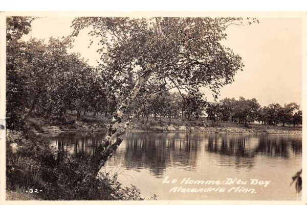 Alexandria Minnesota Le Homme Dieu Bay Scenic View Real Photo Postcard AA100259