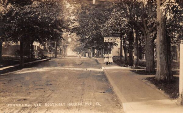 Boothbay Harbor Maine Townsend Ave., Real Photo, Vintage Postcard U22775