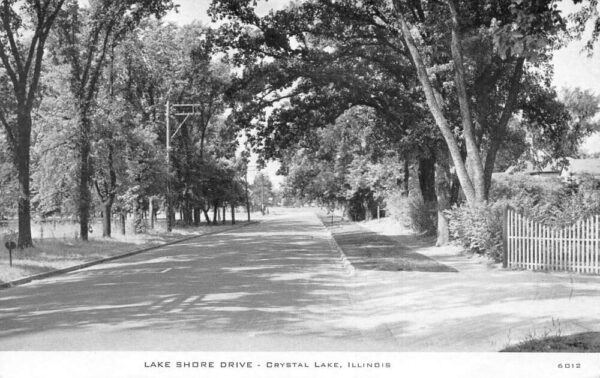 Crystal Lake Illinois Lake Shore Drive, B/W Lithograph, Vintage Postcard U22796
