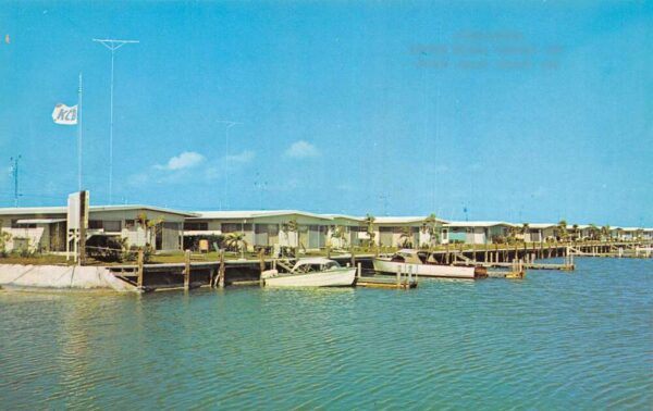 Key Colony Beach Florida Mikkelsens Key Colony Beach Botels Postcard AA100492