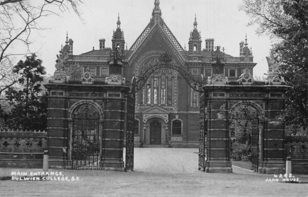 London England Main Entrance, Dulwich College, Real Photo, Vintage PC U23027