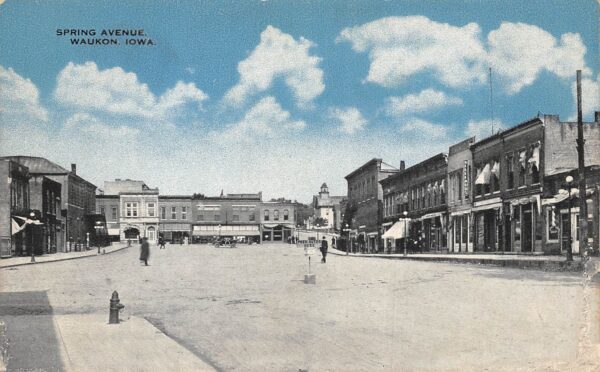 Waukon Iowa Spring Avenue, Sky Tinted Lithograph, Vintage Postcard U23060