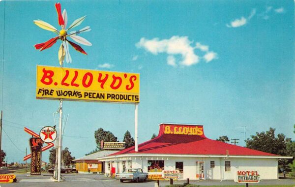 Barnesville Georgia B. Lloyd's Fireworks & Pecan Products, Vintage PC U20395
