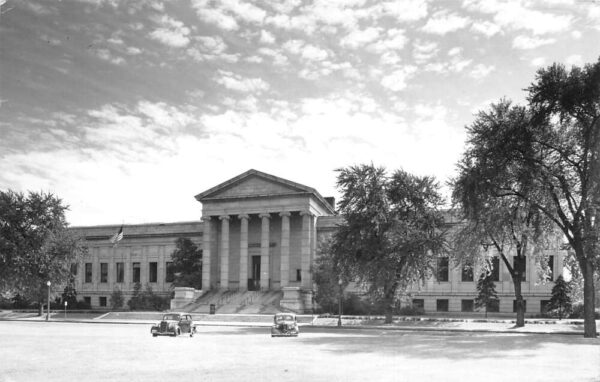 Minneapolis Minnesota Institute of Art Real Photo Vintage Postcard AA87156