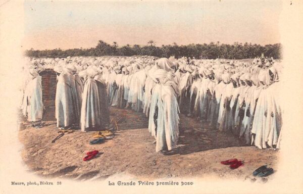 Biska Algeria The Great Prayer Arabs Praying Vintage Postcard AA101096