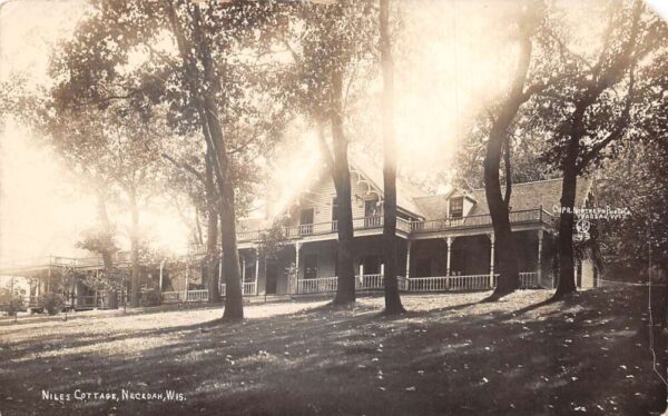 Necedah Wisconsin Niles Cottage Real Photo Vintage Postcard AA101260
