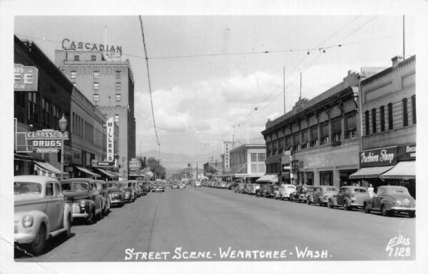 Wenatchee Washington Street Scene Real Photo Vintage Postcard AA101264