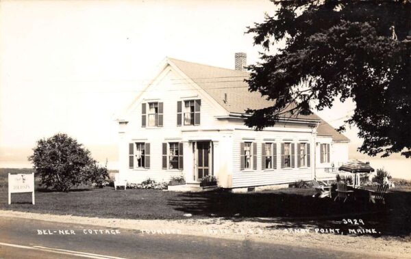 Sandy Point Maine Bel-Ner Tourist Cottages, Real Photo, Vintage Postcard U23162