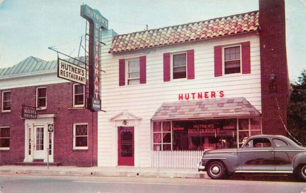Aberdeen Maryland Hunter's Restaurant, Photochrome, Vintage Postcard U23244