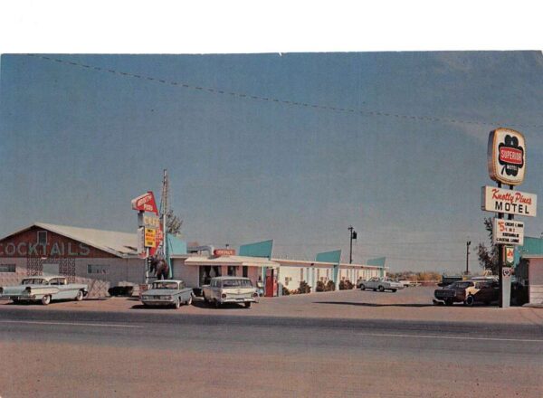 Winslow Arizona Knotty Pines Motel Route 66 Vintage Postcard AA101773