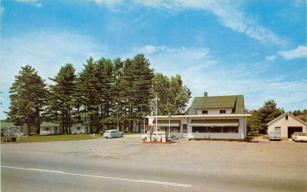 Scarlet Park Ontario Canada Norway Pines Cabins Gas Station Postcard AA101875