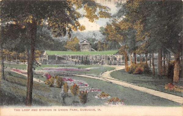 Dubuque Iowa Union Park The Loop and Station Vintage Postcard AA86205