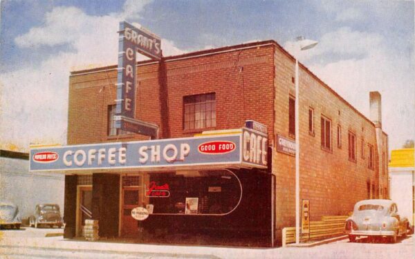 Elko Nevada Grant's Cafe Greyhound Bus Depot Vintage Postcard AA86212