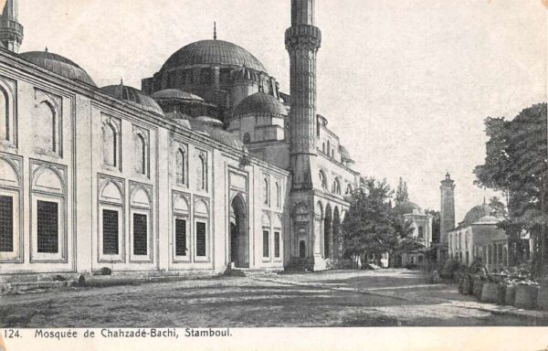 Istanbul Stamboul Turkey Chazade Bachi Mosque and Street Scene Postcard AA86453