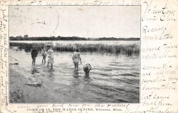 Wheaton Minnesota Children Playing In The Water Scene, Vintage Postcard U23956