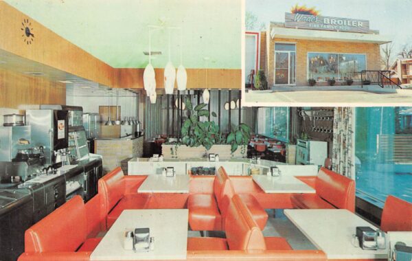 Rochester Minnesota Wade's Broiler Restaurant, Chrome, Vintage Postcard U24103