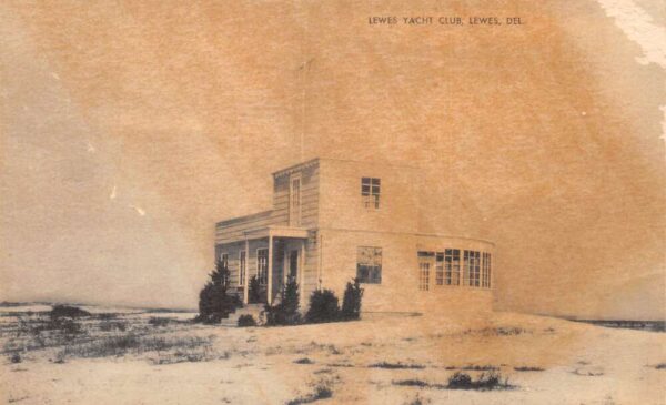 Lewes Delaware Lewes Yacht Club Vintage Postcard AA102859