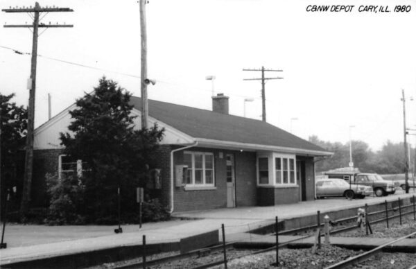 Cary Illinois C & NW Depot, 1980, Real Photo, Vintage Postcard U24281