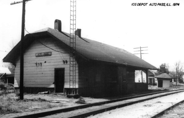 Alto Pass Illinois ICG Depot, Real Photo, Vintage Postcard U24283