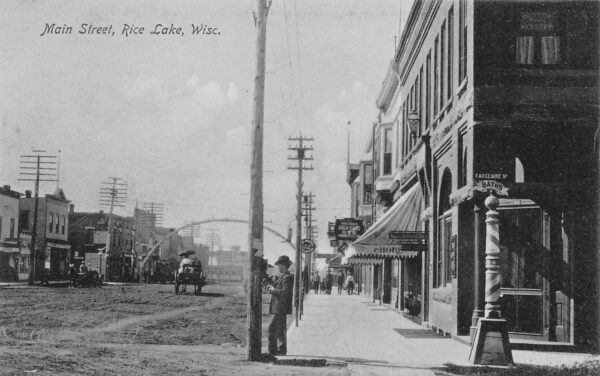 Rice Lake Wisconsin Main Street, B/W Lithograph, Vintage Postcard U24286