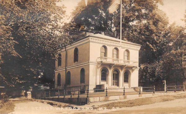 Waldoboro Maine Post Office Exterior View Real Photo Postcard AA102872