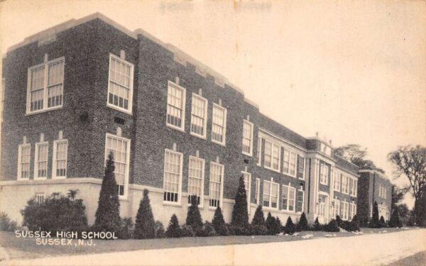 Sussex New Jersey Sussex High School, B/W Lithograph Vintage Postcard U19926
