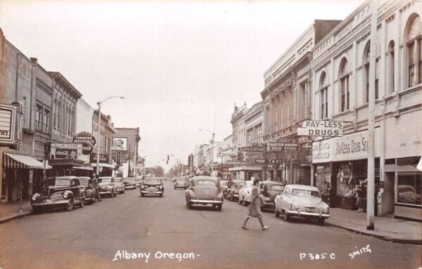 Albany Oregon Street Scene, Coke Signs, Real Photo Vintage Postcard U19122