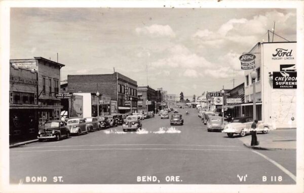 Bend Oregon Bond St., Ford & Coke Signs, Real Photo Vintage Postcard U19123