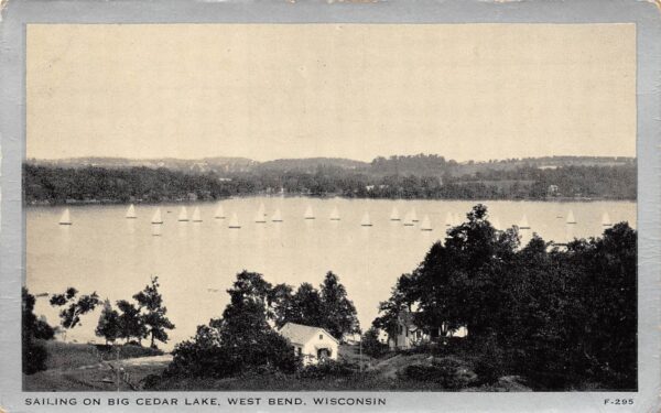 West Bend Wisconsin Sailing On Big Cedar Lake, Vintage Postcard U19253
