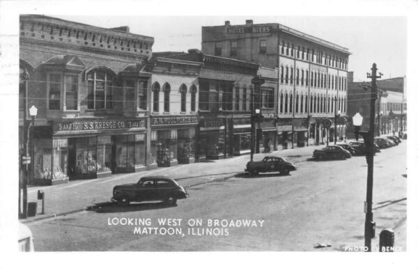 Mattoon Illinois Looking West on Broadway Real Photo Vintage Postcard AA104116