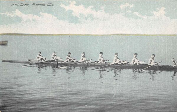 Madison Wisconsin University Of Wisconsin Rowing Crew, Vintage Postcard U24444