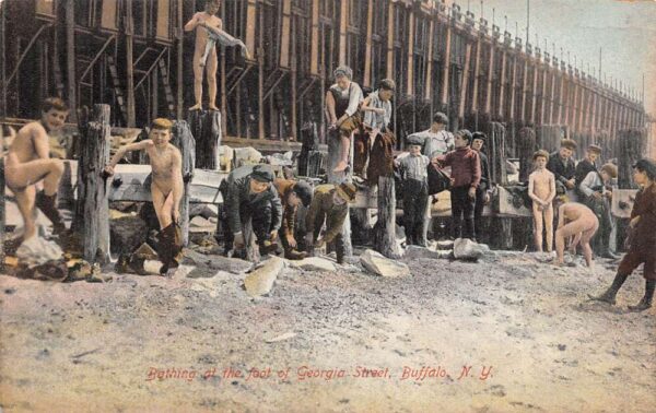 Buffalo New York Bathing At The Foot Of Georgia Street, Vintage PC U24447