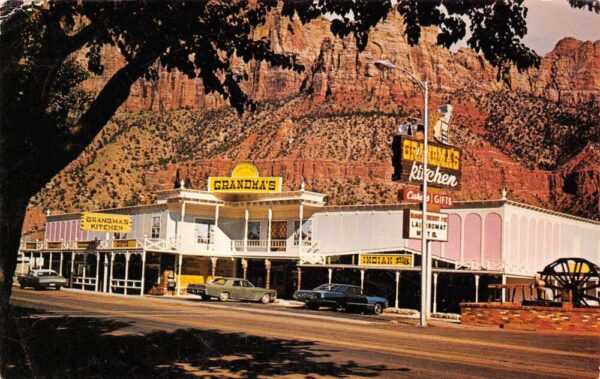 Springdale Utah Bumbleberry Inn, Chrome Vintage Postcard U24493