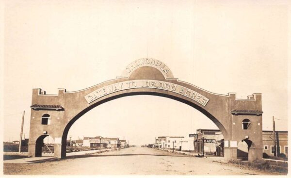 Chowchilla California Entranceway Street Scene Real Photo Postcard AA104732