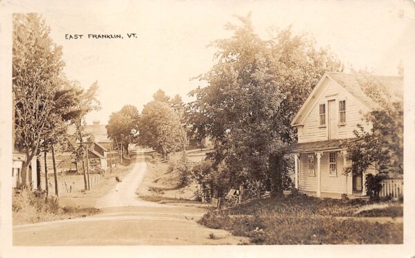 East Franklin Vermont Town View, Real Photo Vintage Postcard U17389