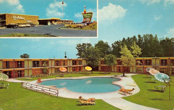 Sioux Falls South Dakota Holiday Inn, Chrome, Vintage Postcard U17480