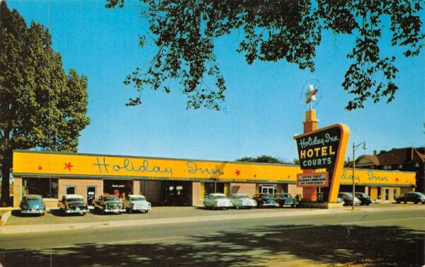 Memphis Tennessee Holiday Inn Hotel Courts, Chrome, Vintage Postcard U17491