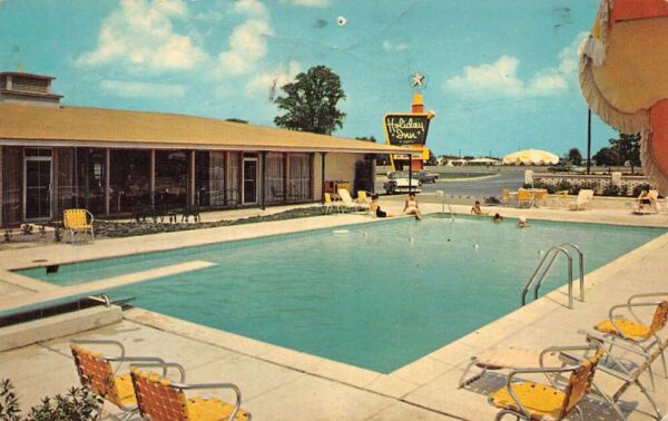 Augusta Georgia Holiday Inn, Chrome, Vintage Postcard U17492