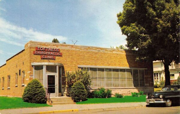 Cumberland Wisconsin Toftness Chiropractic Clinic, Chrome, Vintage PC U17509