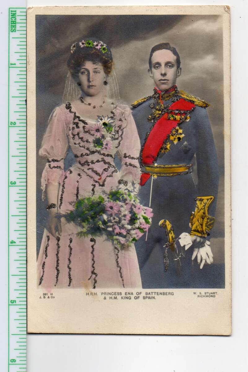 King and Queen Spain Alfonso XIII Glitter Embossed Tinted Real Photo PC AA111489