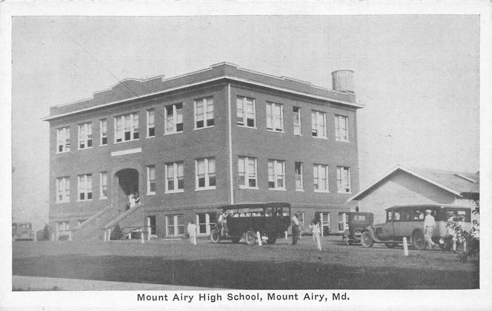 Mount Airy Maryland Mount Airy High School, Vintage Postcard U26981